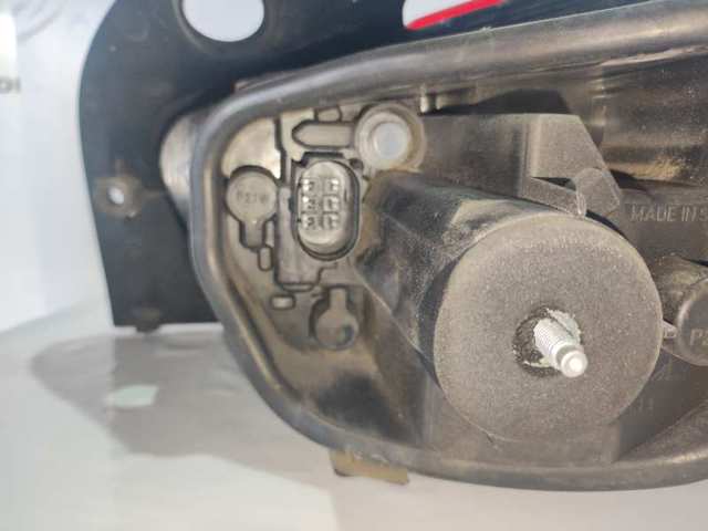 Lanterna traseira esquerda 6J4945111B VAG