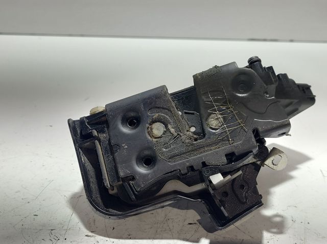 Fecho da porta traseira esquerda 6M2AR26413BC FORD