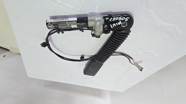 72117211592 BMW