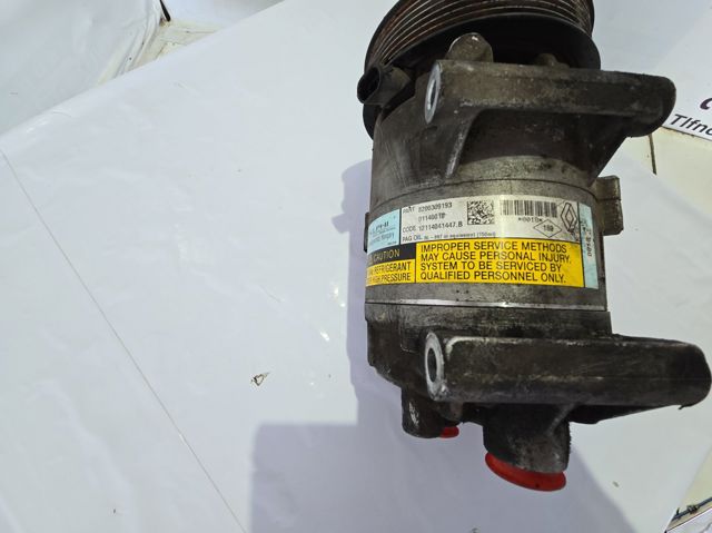 Compressor de aparelho de ar condicionado 7711135808 RENAULT