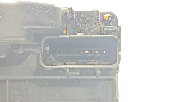 Fecho da porta dianteira direita 805004EA2A NISSAN