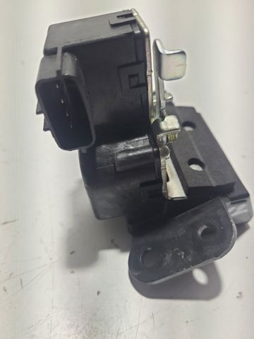 812302W000 Hyundai/Kia