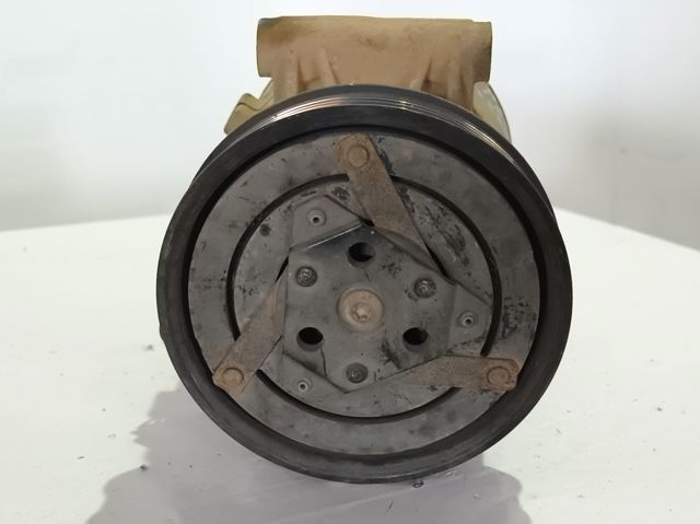 Compressor de aparelho de ar condicionado 8200050141 RENAULT