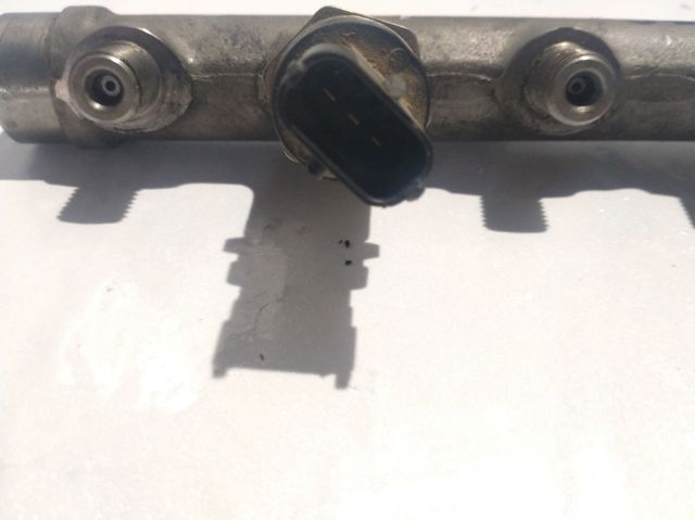 Sensor de pressão de combustível 8200715519 RENAULT