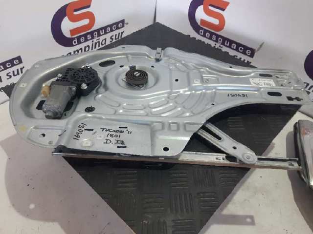 Mecanismo de acionamento de vidro da porta dianteira esquerda 824702E010 HYUNDAI