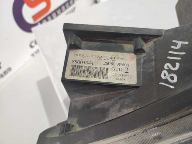 Luz esquerda 89003044 NISSAN