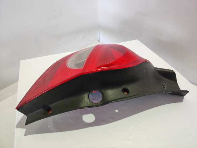 Lanterna traseira esquerda 89035079 RENAULT