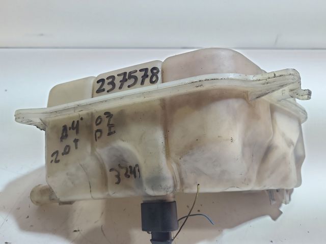 Tanque de expansão do sistema de esfriamento 8E0121403 VAG
