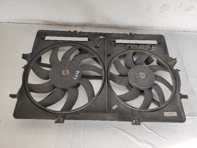 Difusor do radiador de esfriamento 8K0121003M VAG