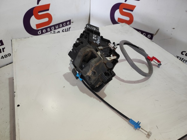 Fecho da porta dianteira direita 8M2AR21812AA FORD