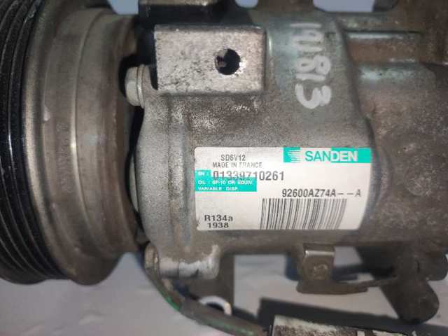 Compressor de aparelho de ar condicionado 92600AZ74A NISSAN
