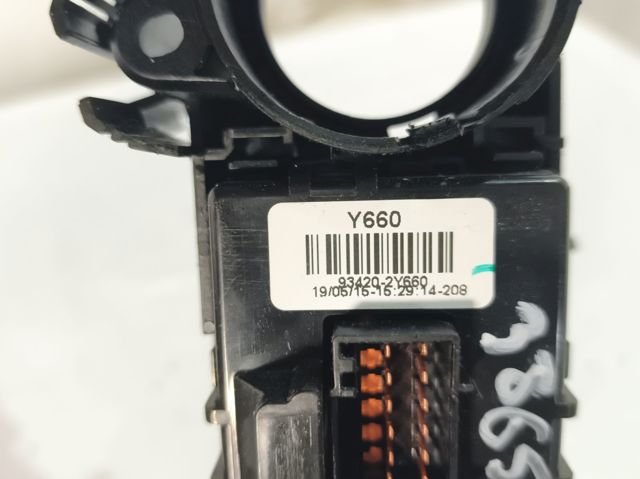 Comutador direito instalado na coluna da direção 934202Y660 HYUNDAI