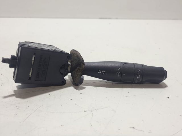 Comutador esquerdo instalado na coluna da direção 96236415ZL PEUGEOT