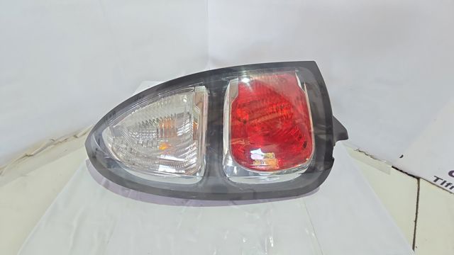 Lanterna traseira esquerda 9681727280 PEUGEOT
