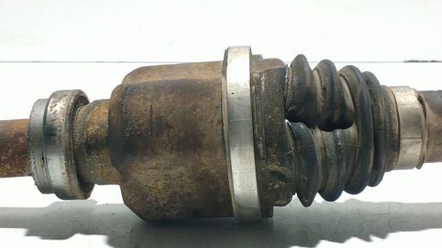 Semieixo (acionador) dianteiro direito 9684134880 PEUGEOT