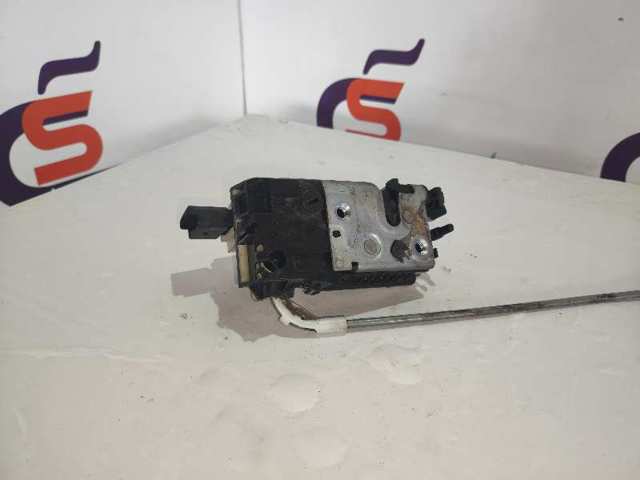 Fecho da porta dianteira direita 9685351480 PEUGEOT
