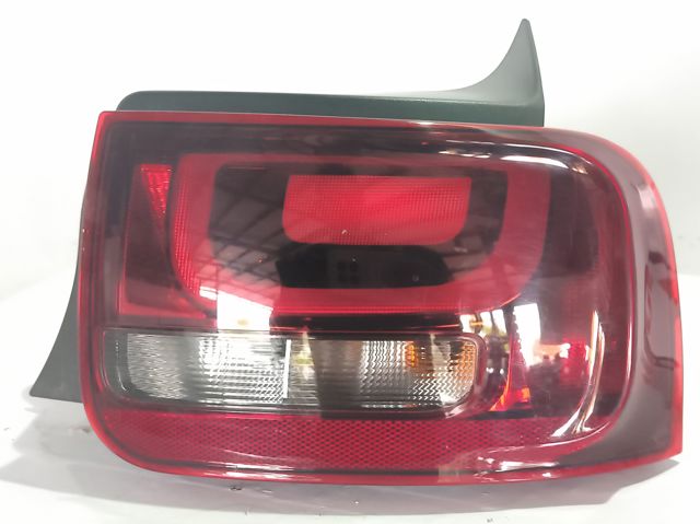 Lanterna traseira direita 9800916080 PEUGEOT