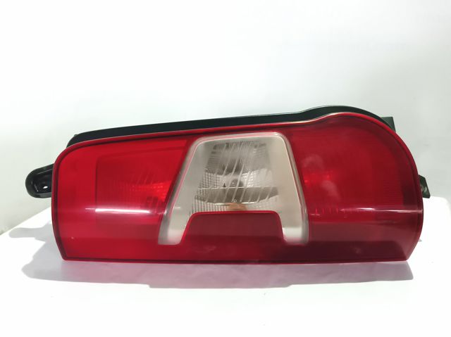 Lanterna traseira esquerda 9819235880 PEUGEOT