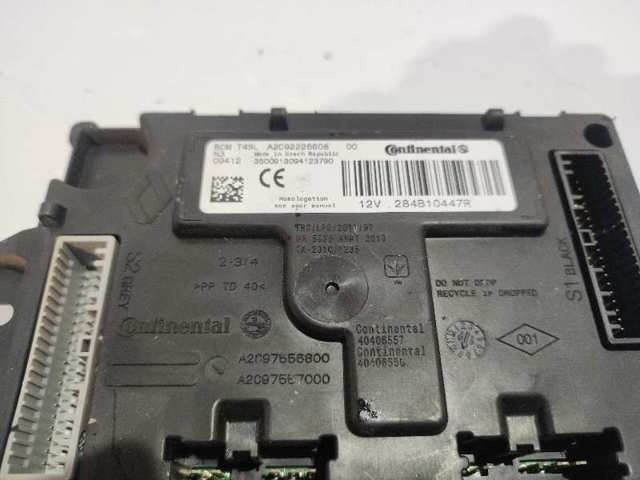 Unidade de dispositivos de segurança A2C92226608 RENAULT