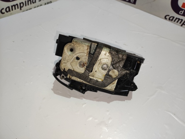 Fecho da porta dianteira direita AM5AU21812BE FORD