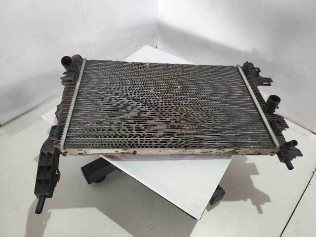 Radiador de esfriamento de motor CV618005VA FORD