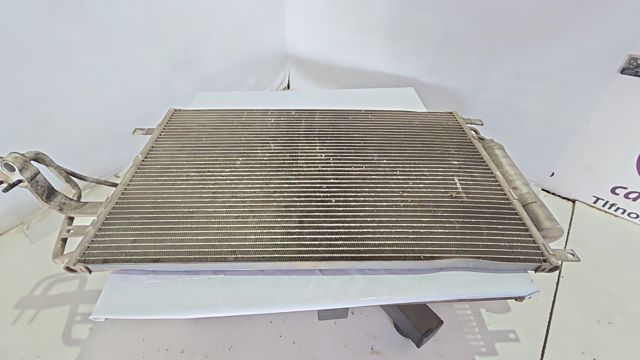 Radiador de aparelho de ar condicionado D301730630 HYUNDAI