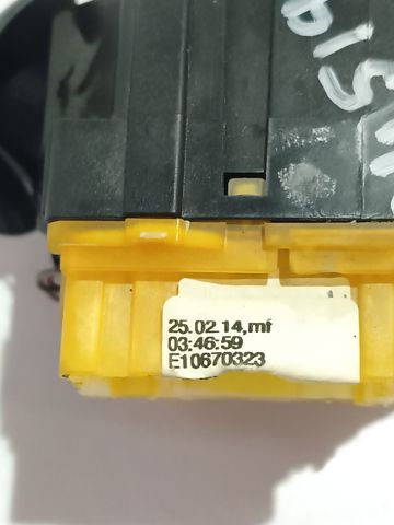 Comutador esquerdo instalado na coluna da direção E10670323 RENAULT