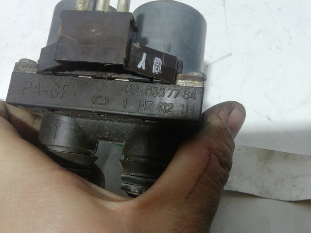 Válvula de forno (de aquecedor) 0018307784 MERCEDES