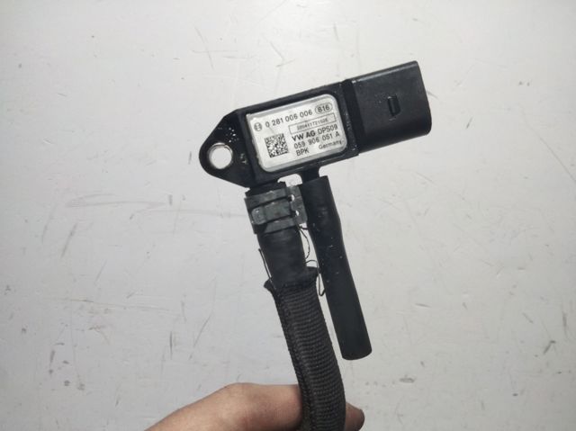 Sensor de pressão dos gases de escape 0281006006 VAG