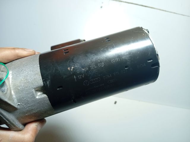 Motor de arranco 02M911023A VAG