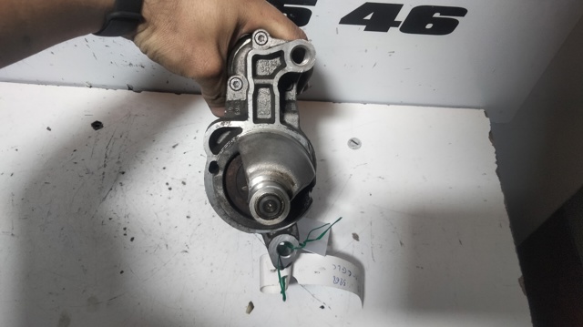 Motor de arranco 03L911021E VAG
