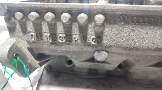 Cabeça de motor (CBC) 045103373H VAG