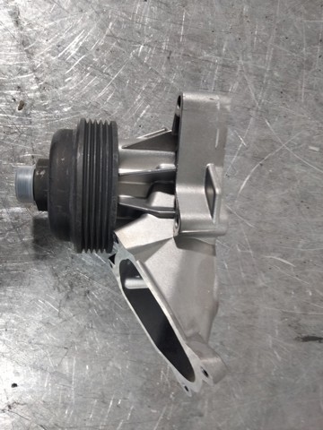 Bomba de água (bomba) de esfriamento 11517794247 BMW