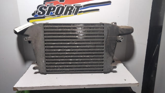 Radiador de intercooler Nissan Cabstar  TL, VL ao melhor preço