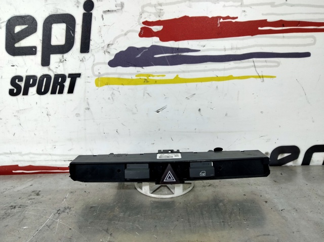 Botão de ativação do sinal de emergência 13100105 OPEL
