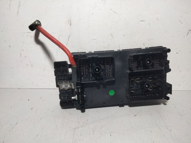 Unidade de dispositivos de segurança 13222782 OPEL