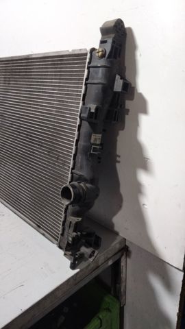 Radiador de esfriamento de motor 13312812 OPEL