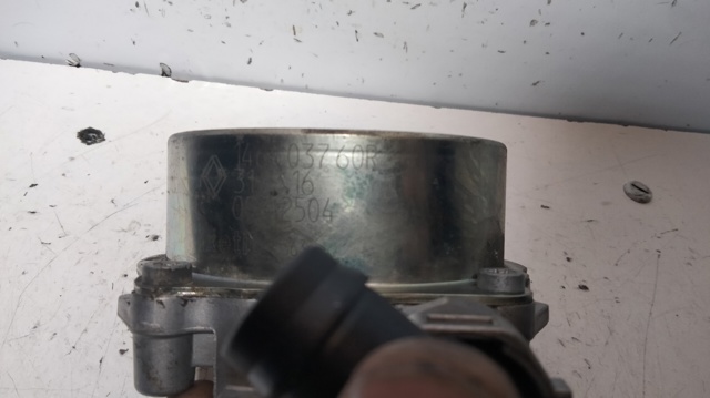 Bomba a vácuo 146503760R NISSAN