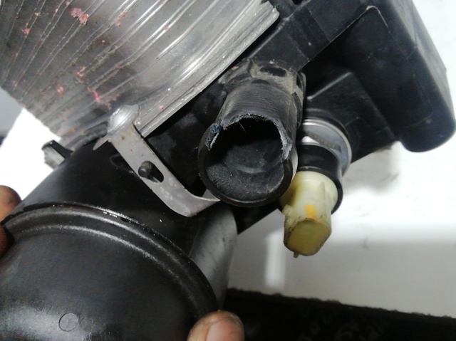 152085948R Renault (RVI)