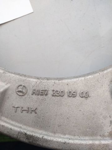Braço oscilante superior esquerdo de suspensão dianteira 1673301300 MERCEDES