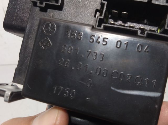 Comutador das luzes no "painel de instrumentos" 1685450104 MERCEDES