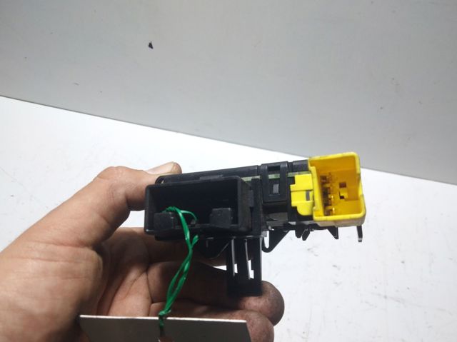 Módulo de direção (Centralina eletrônica) dos interruptores instalados na coluna da direção 1K0953549 VAG