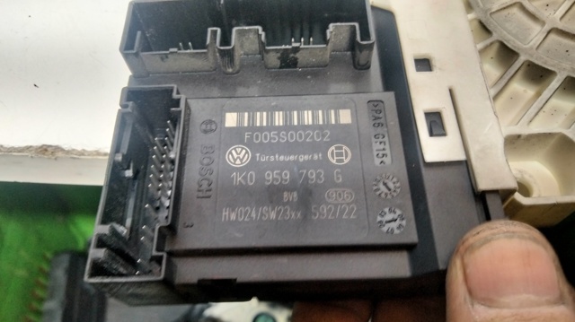Motor de acionamento de vidro da porta dianteira esquerda 1K0959793G VAG