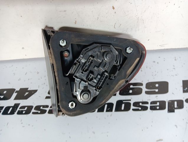 Lanterna traseira direita externa 1M6945096A VAG