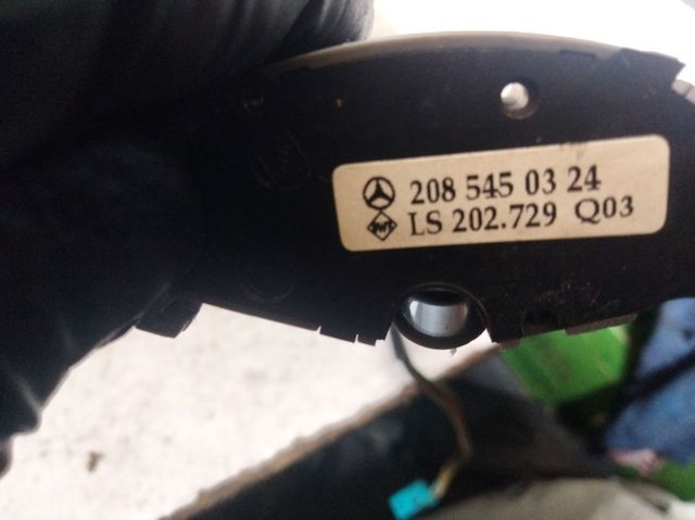 Comutador de controlo de cruzeiro 2085450324 MERCEDES