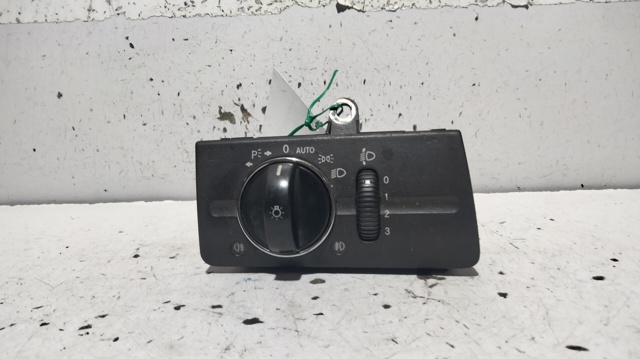 Comutador das luzes no "painel de instrumentos" 2115450304 MERCEDES
