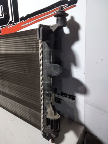 Radiador de esfriamento de motor 24445161 OPEL