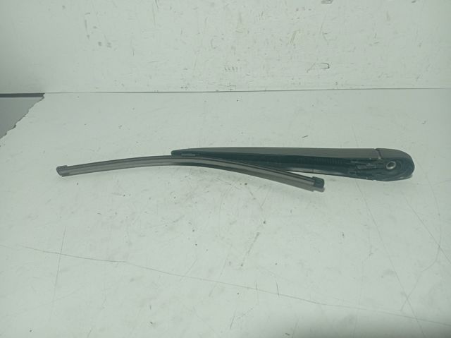 Braço de limpa-pára-brisas de vidro traseiro 2478206400 MERCEDES