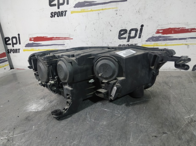 Luz esquerda 2GA941005B VAG