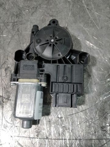 Motor de acionamento de vidro da porta dianteira esquerda 2Q1959881 VAG